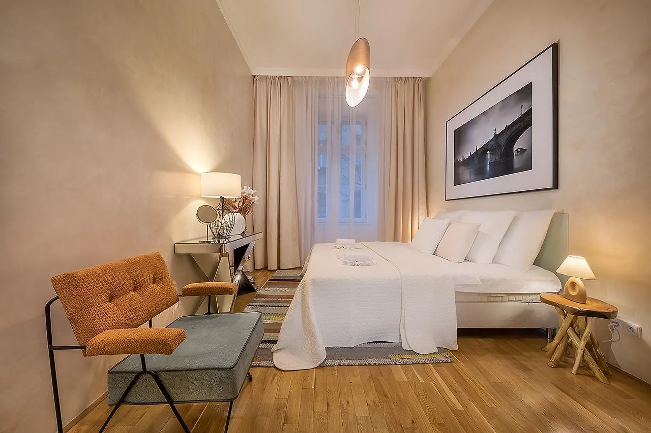 Prague Days - Luxurious Apartments Lesser Town