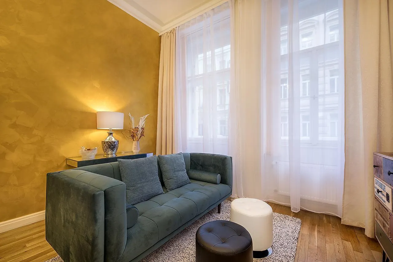 Prague Days - Luxurious Apartments Lesser Town Csehország